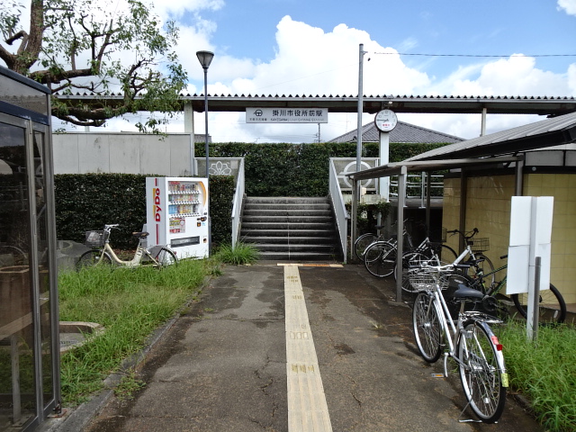 駅出入口