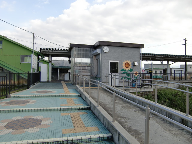 駅舎 (西口)
