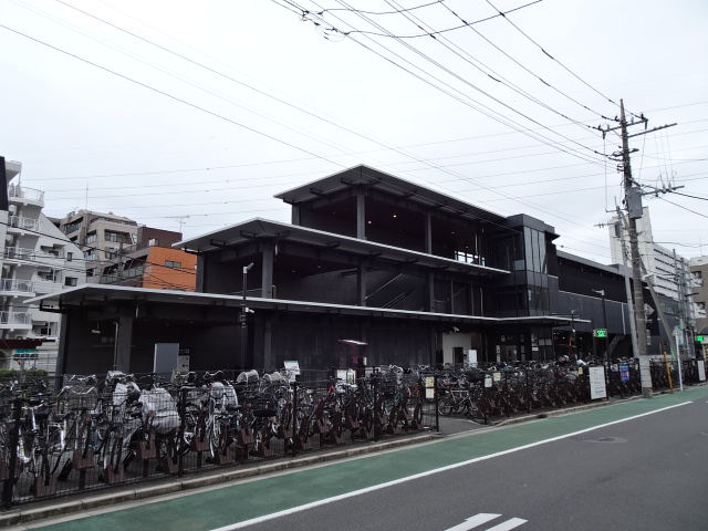 駅舎 (北口)