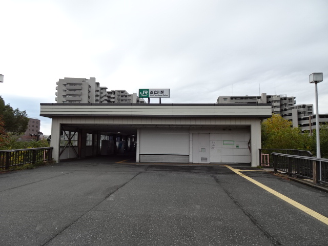 駅舎 (公園口)